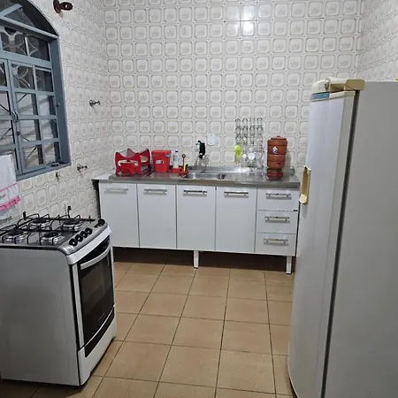 Casa Familiar E Espacosa Em Aparecida Sp, Com 3 Quartos Exterior photo