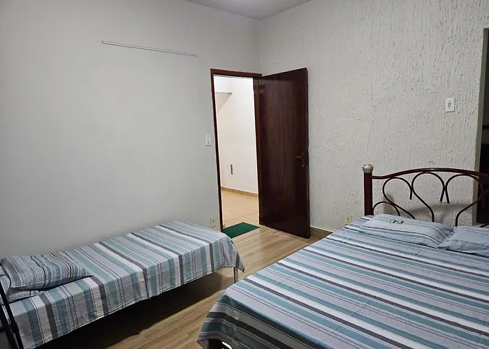 Casa Familiar E Espacosa Em Aparecida Sp, Com 3 Quartos